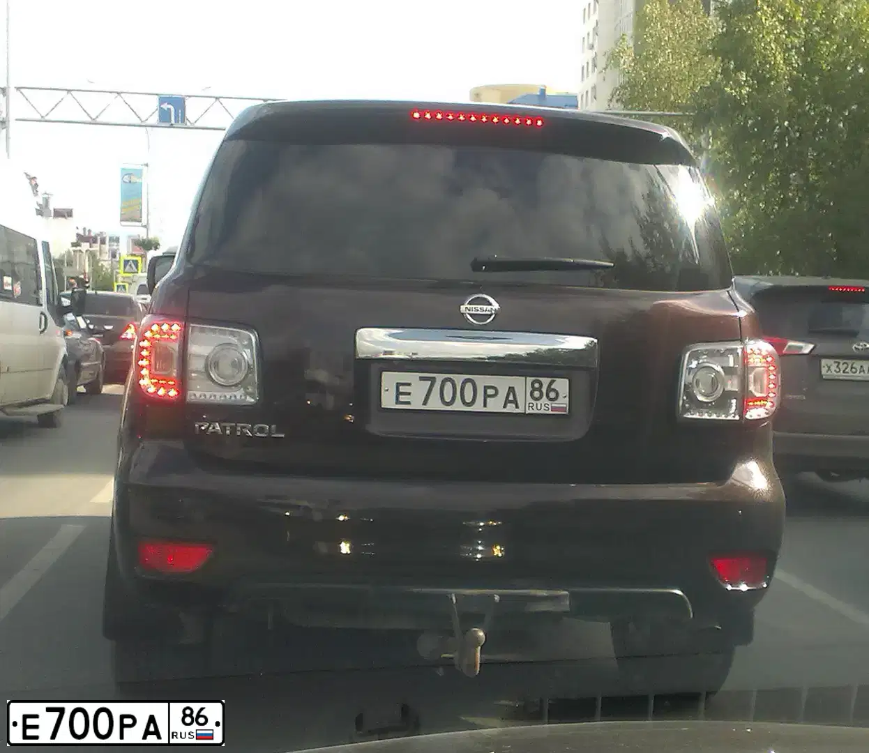 Фото автомобиля INFINITI QX70 /FX/, 2007 — госномер Е700РА86. Цвет: СВЕТЛО-КОРИЧНЕВЫЙ