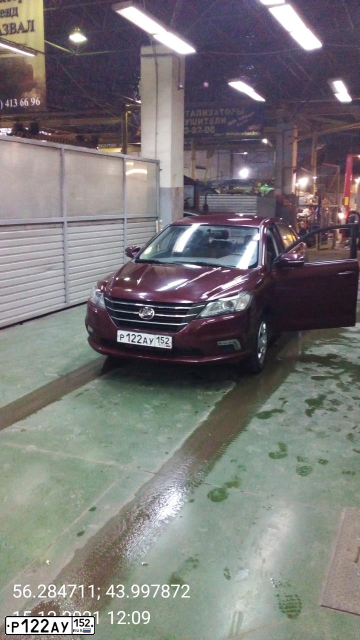 Фото автомобиля LIFAN SOLANO, 2017 — госномер Р122АУ152. Цвет: ТЕМНО-ВИШНЕВЫЙ