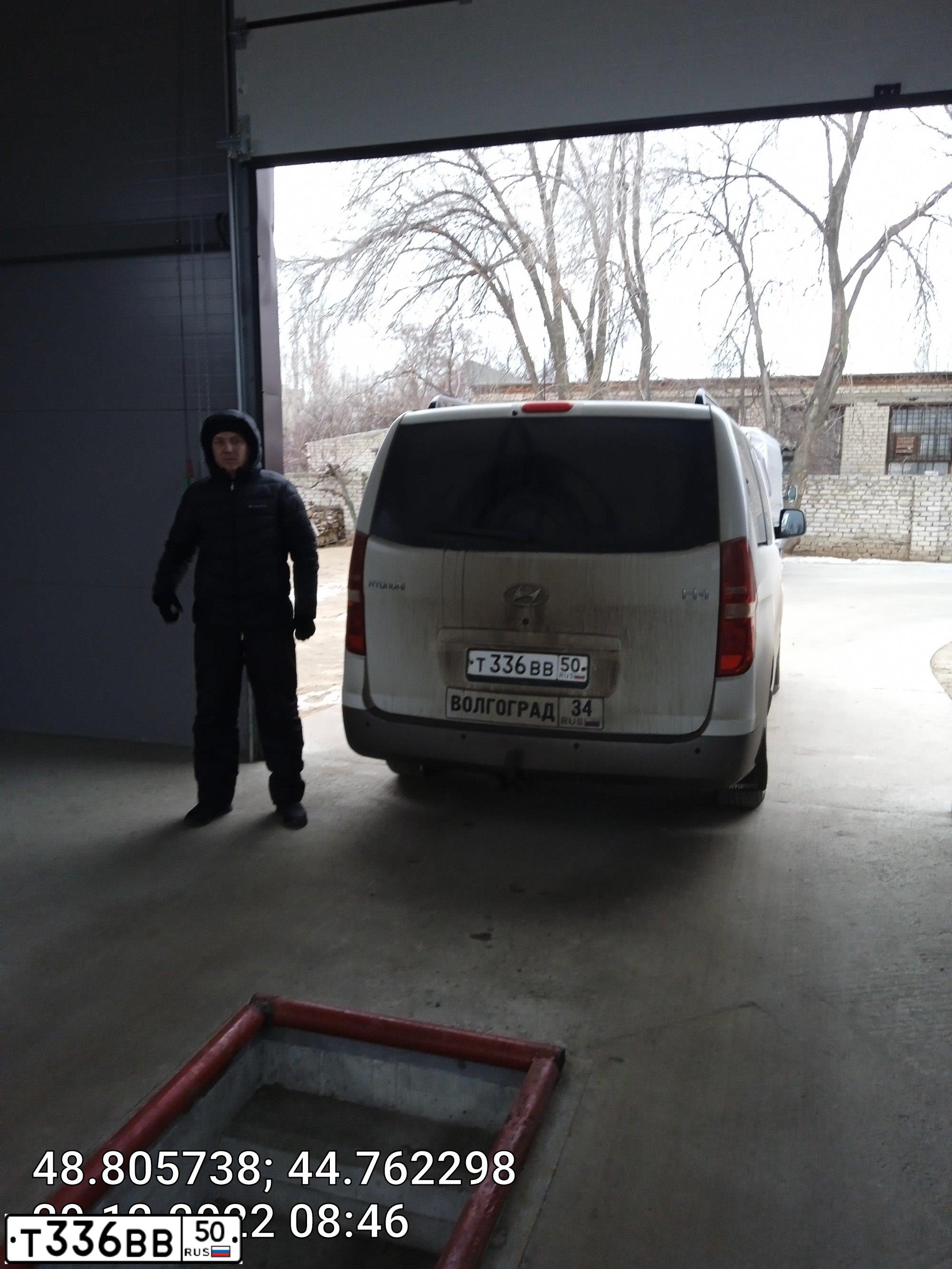 Фото автомобиля LADA 2109 SAMARA, 1991 — госномер У019ОВ50. Цвет: ВИШНЕВЫЙ