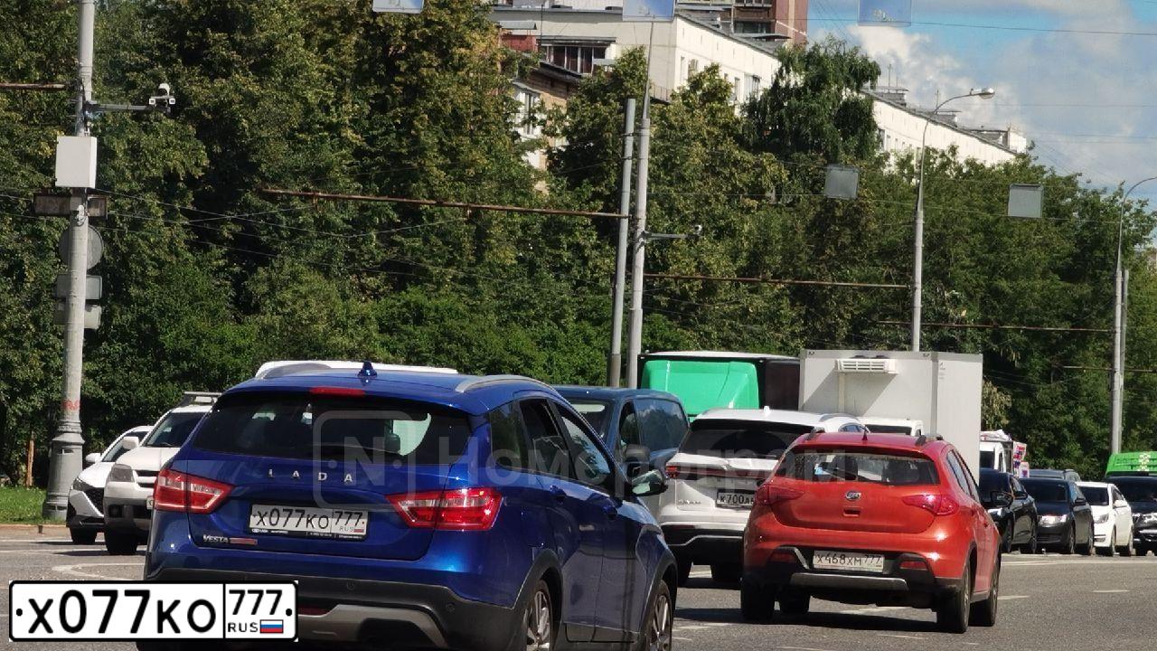 Фото автомобиля VOLKSWAGEN POLO, 2014 — госномер Н680УВ32. Цвет: Белый