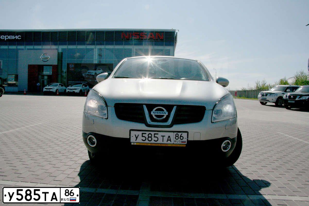 Фото автомобиля NISSAN QASHQAI, 2008 — госномер Т009СР72. Цвет: Серебристый