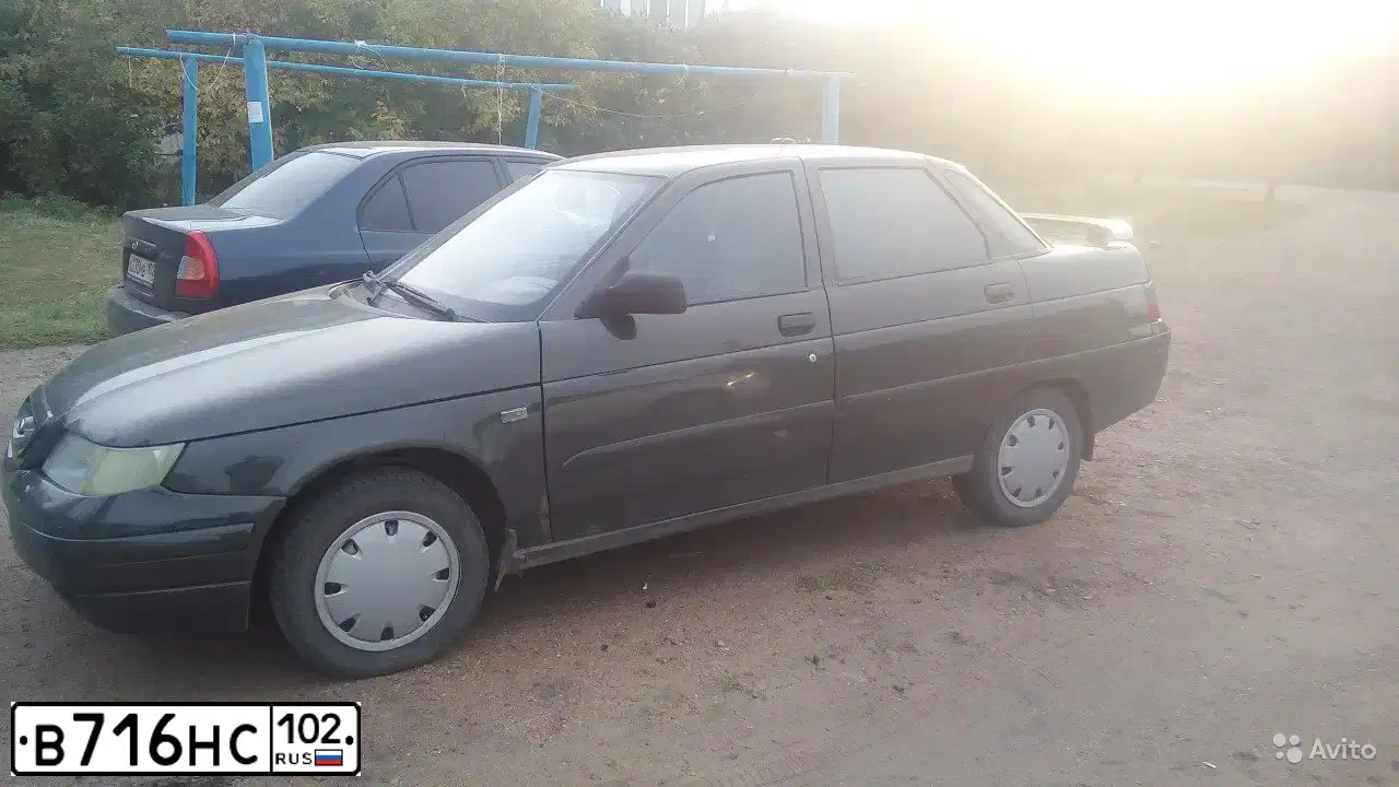 Фото автомобиля LADA 2110 LADA, 2006 — госномер В716НС102. Цвет: ЗОЛОТИСТО ТЕМНО-ЗЕЛЕНЫЙ