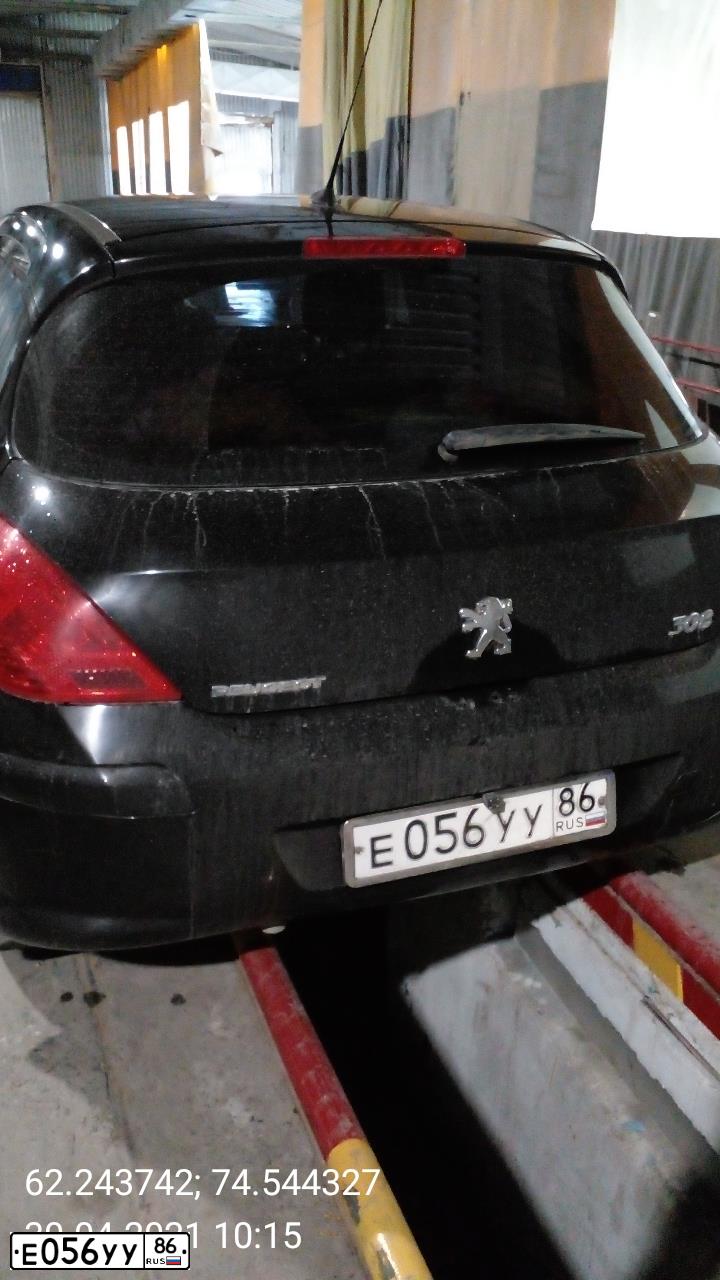 Фото автомобиля PEUGEOT 308, 2010 — госномер Е878СК186. Цвет: ЧЕРНЫЙ