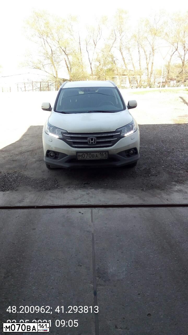Фото автомобиля HONDA CR-V, 2014 — госномер М070ВА161. Цвет: БЕЛЫЙ