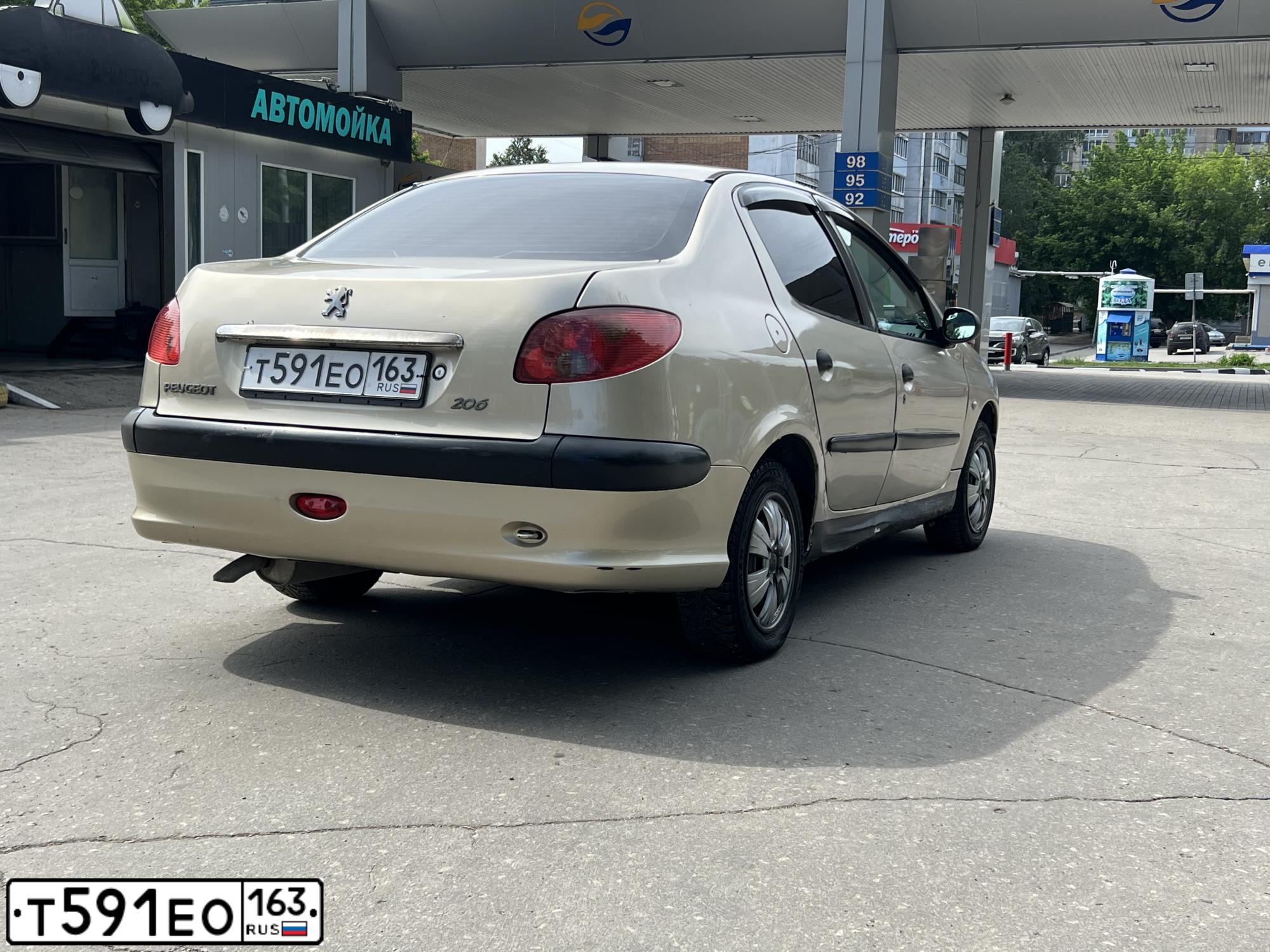 Фото автомобиля PEUGEOT 206, 2008 — госномер М440ВТ763. Цвет: СЕРЫЙ