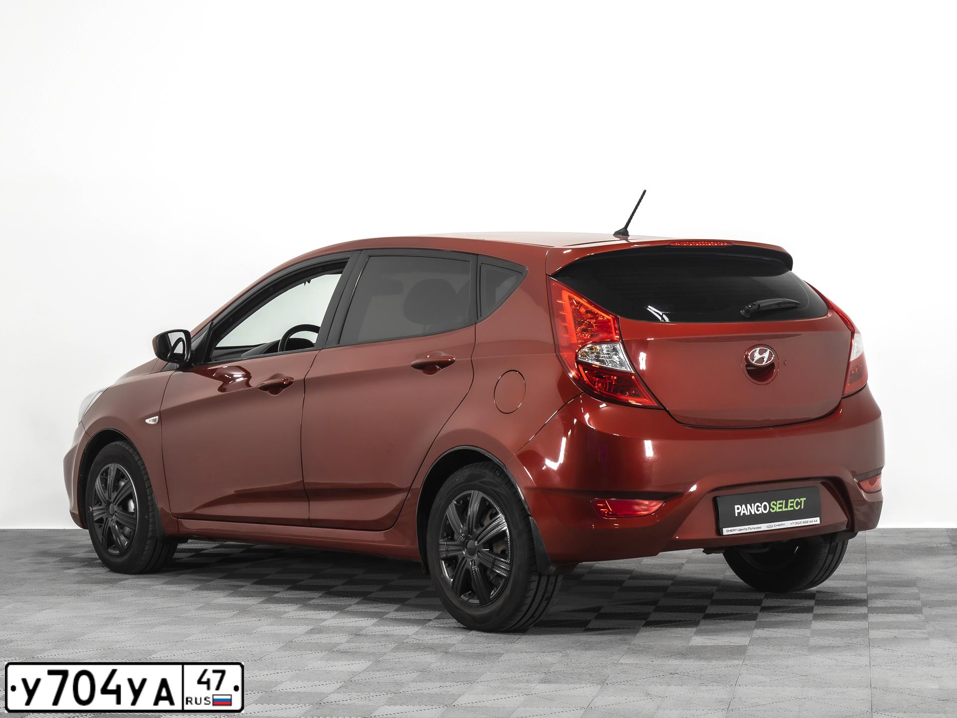 Фото автомобиля HYUNDAI SOLARIS, 2012 — госномер Е075КТ147