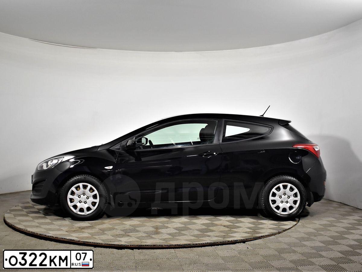 Фото автомобиля HYUNDAI I30, 2013 — госномер Е848АМ156. Цвет: ЧЕРНЫЙ