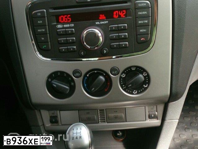 Фото автомобиля FORD FOCUS, 2010 — госномер К392НЕ82. Цвет: СЕРЕБРИСТЫЙ