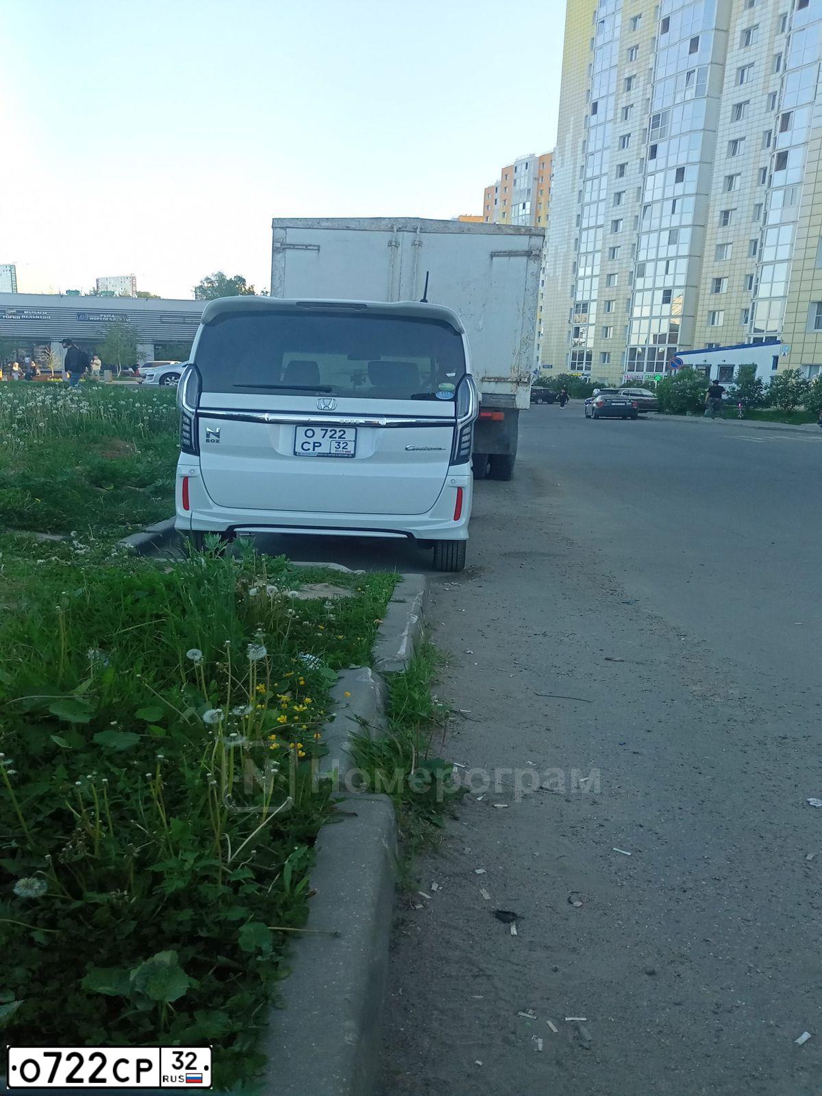 Фото автомобиля TOYOTA RAV4, 2007 — госномер Х414НА193. Цвет: БЕЖЕВЫЙ