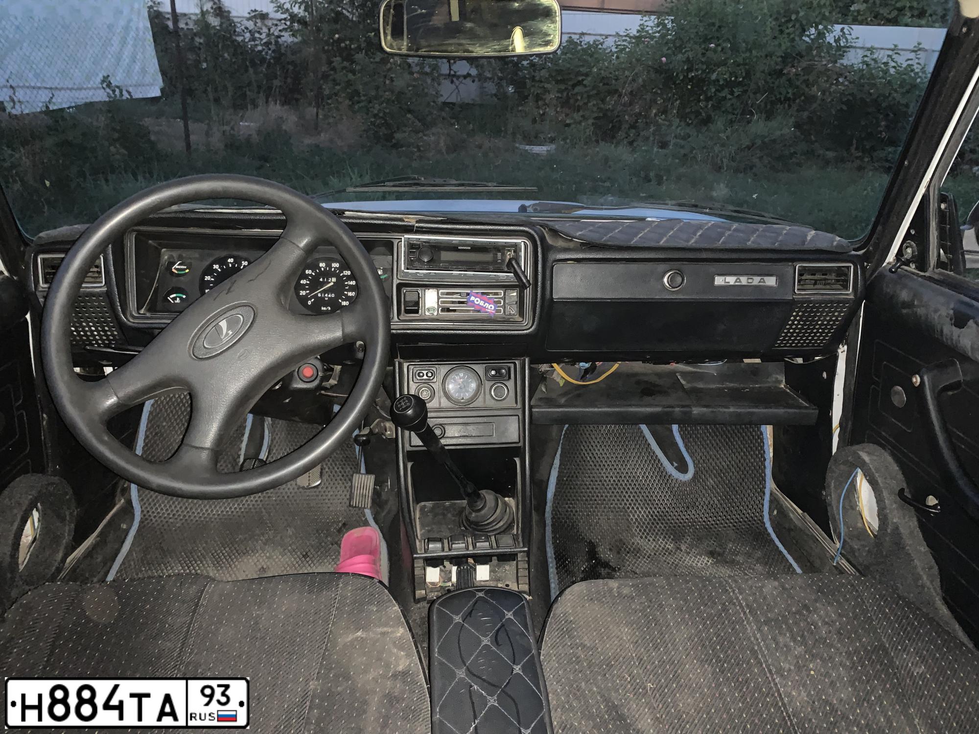 Фото автомобиля LADA 2107 LADA, 2006 — госномер Н884ТА93. Цвет: ЯРКО-БЕЛЫЙ