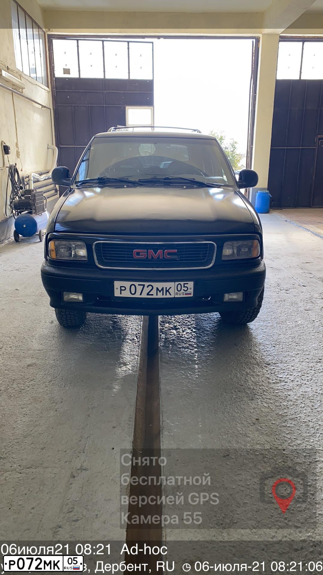 Фото автомобиля GMC UNSPECIFIED, 1995 — госномер Х999ХР50. Цвет: ЧЕРНЫЙ
