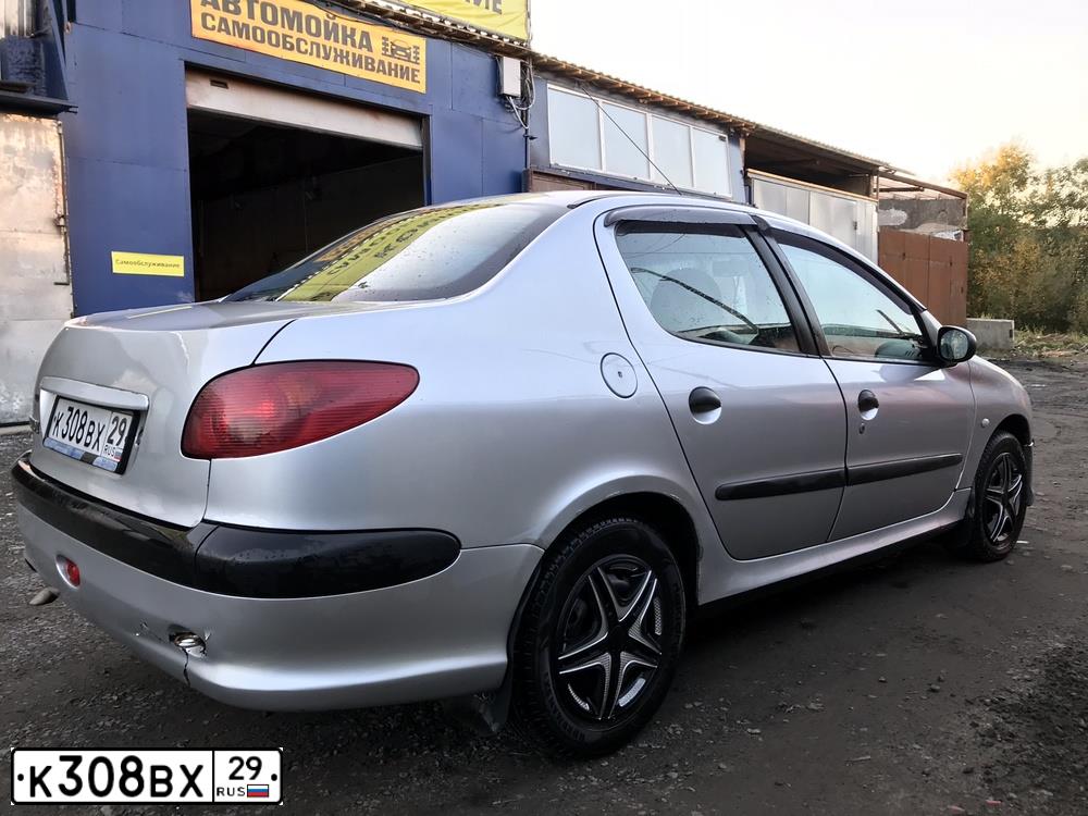 Фото автомобиля PEUGEOT 206, 2008 — госномер Х225ТМ33. Цвет: Серый