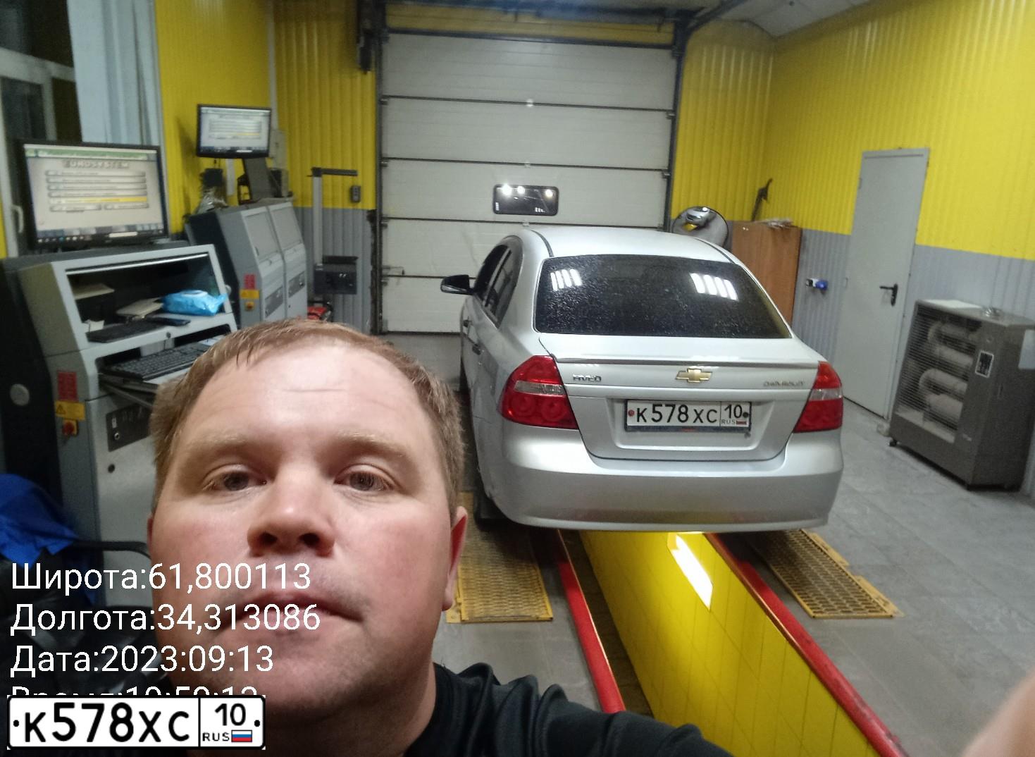 Фото автомобиля CHEVROLET AVEO, 2007 — госномер К578ХС10. Цвет: СЕРЕБРИСТЫЙ