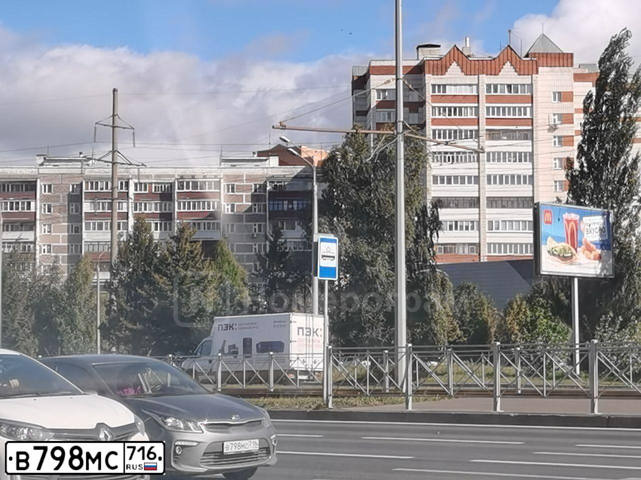 Фото автомобиля KIA RIO, 2019 — госномер Р976ОВ716. Цвет: Серый