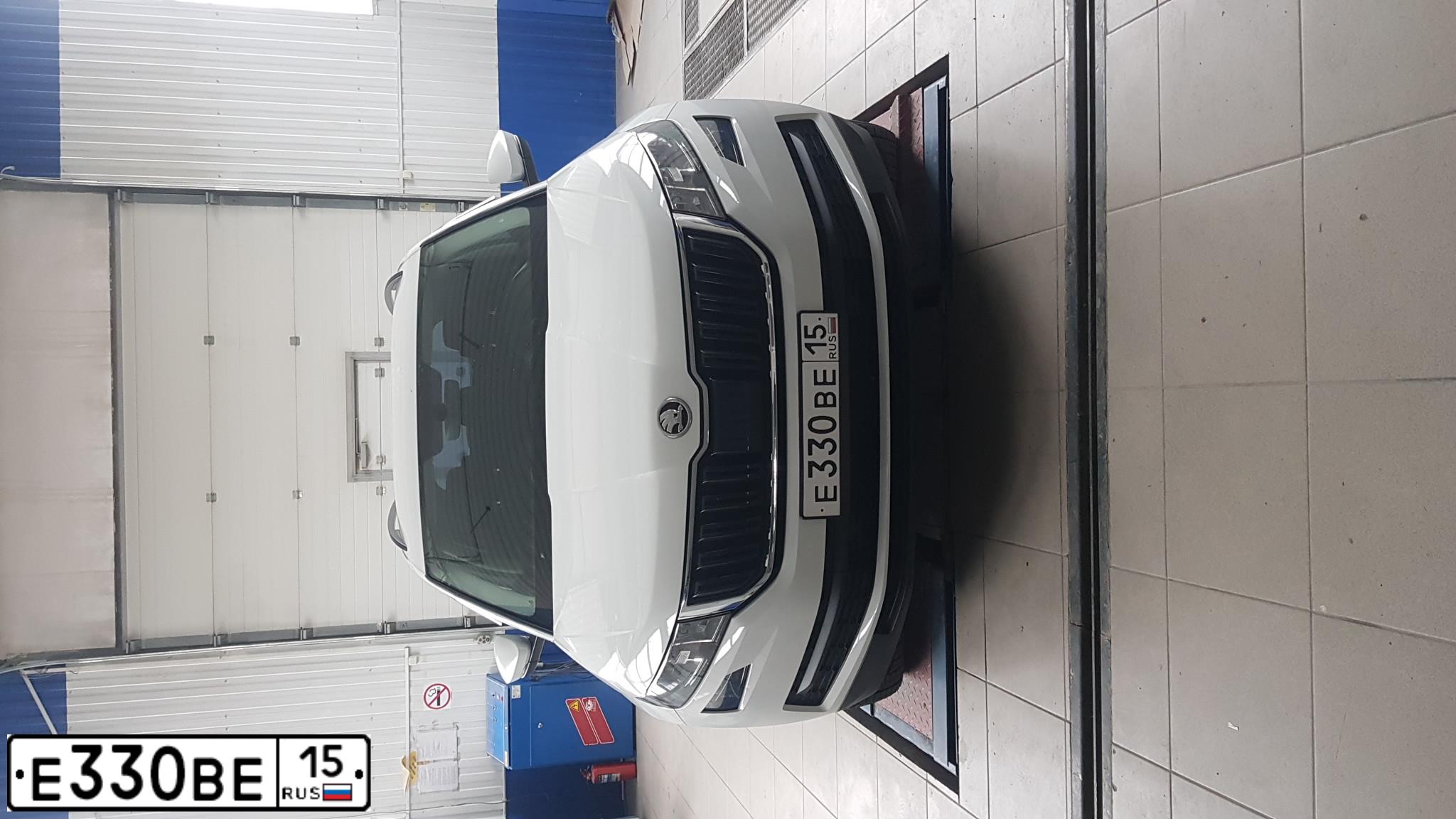 Фото автомобиля SKODA KODIAQ, 2018 — госномер В126ВС126. Цвет: Белый