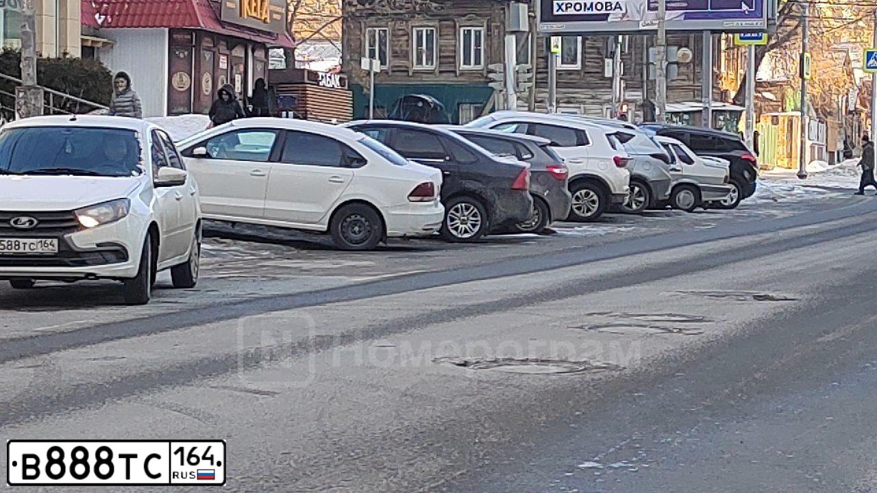 Фото автомобиля VOLKSWAGEN PASSAT, 2011 — госномер В888ТС164. Цвет: ТЕМНО-СИНИЙ