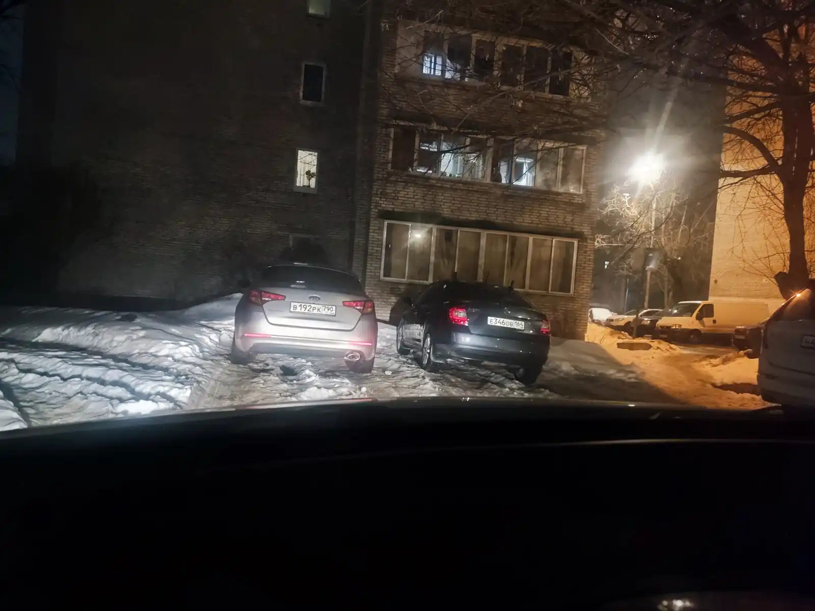 Фото автомобиля VOLKSWAGEN AMAROK, 2013 — госномер С900ВС46