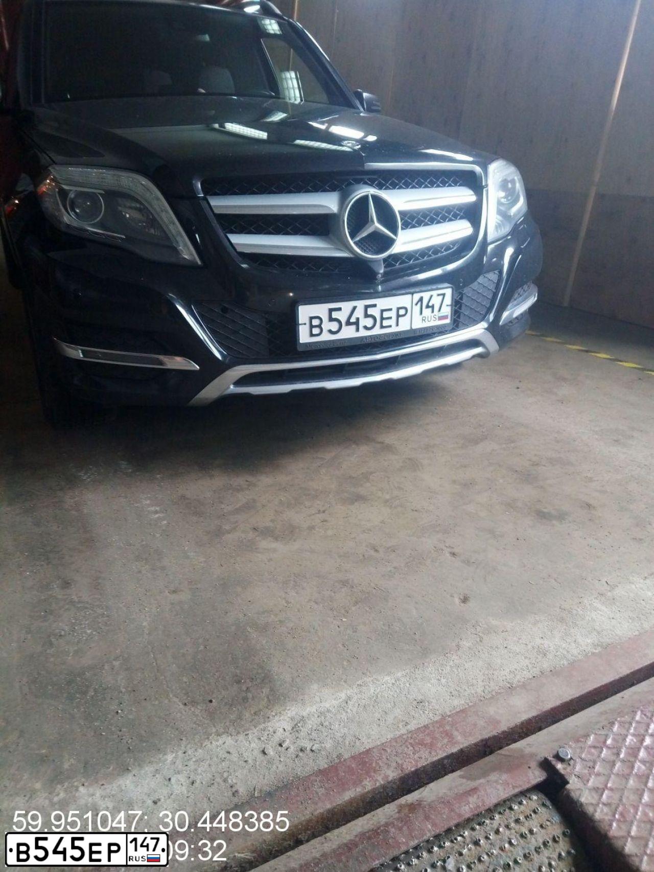 Фото автомобиля MERCEDES C-KLASSE, 2013 — госномер О084НХ178. Цвет: ЧЕРНЫЙ