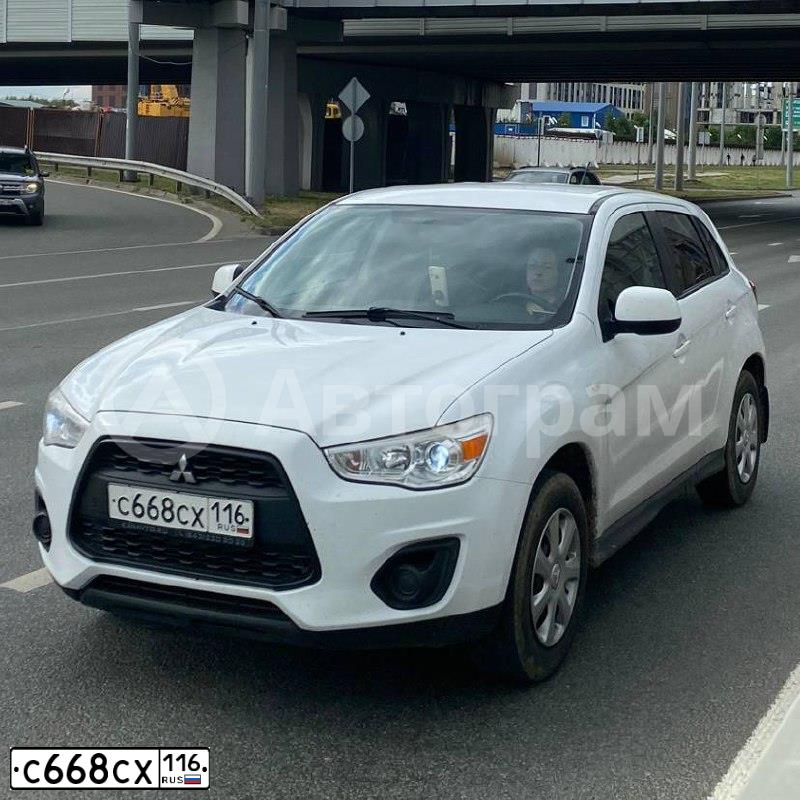 Фото автомобиля MITSUBISHI ASX, 2013 — госномер С668СХ716. Цвет: Белый