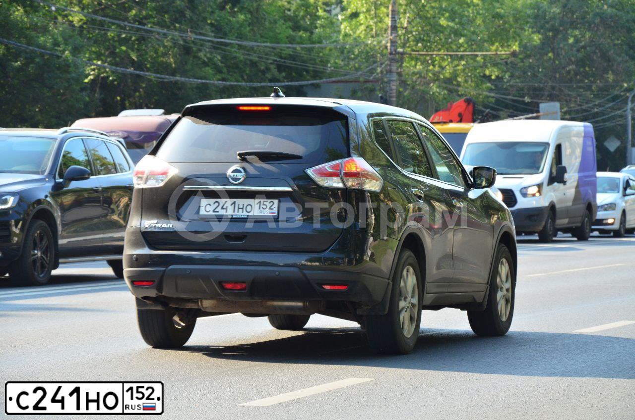 Фото автомобиля NISSAN X-TRAIL, 2017 — госномер С241НО152. Цвет: ЧЕРНЫЙ