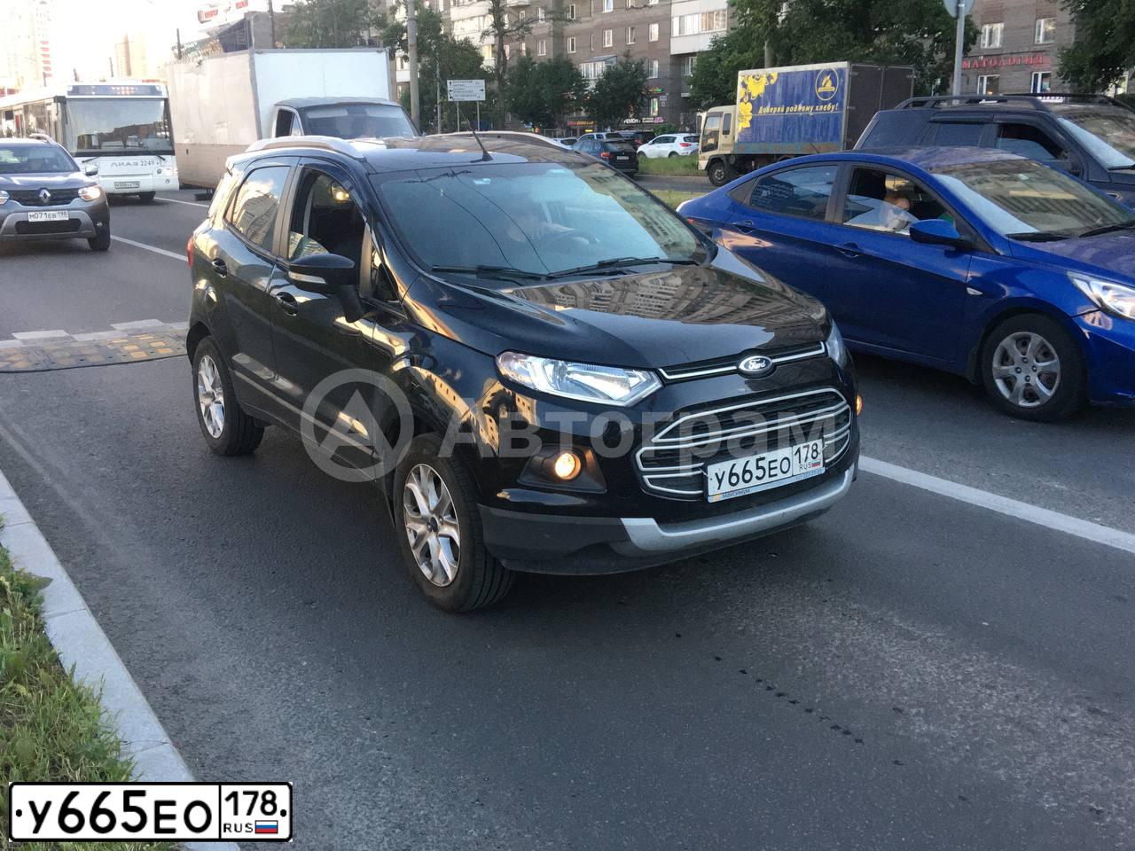 Фото автомобиля FORD ECOSPORT, 2015 — госномер У665ЕО178. Цвет: ЧЕРНЫЙ