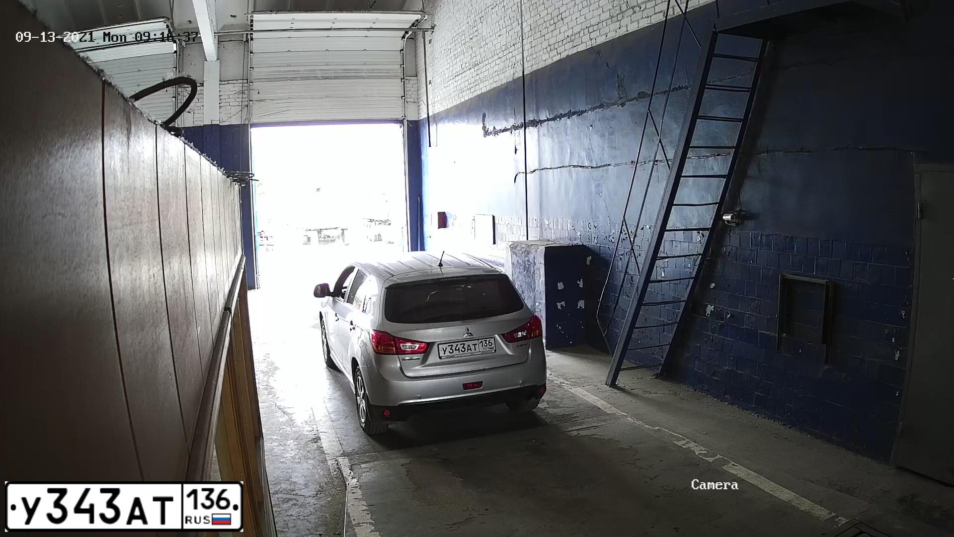 Фото автомобиля MITSUBISHI ASX, 2013 — госномер У343АТ136. Цвет: серебристый