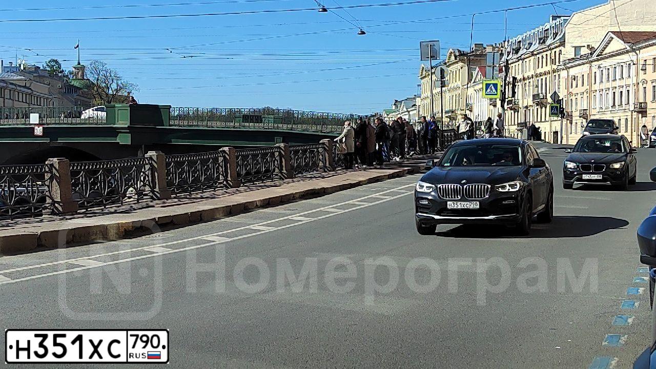 Фото автомобиля БМВ X4 XDRIVE 20D, 2018 — госномер Н351ХС790. Цвет: ЧЕРНЫЙ