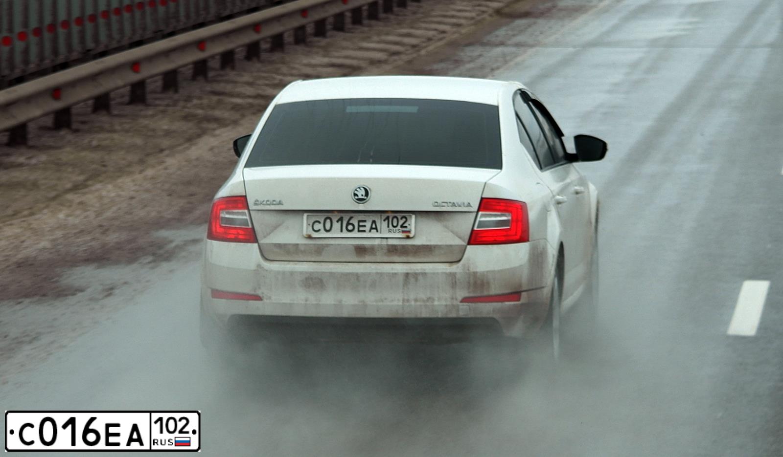 Фото автомобиля SKODA OCTAVIA, 2014 — госномер С016ЕА102. Цвет: Белый