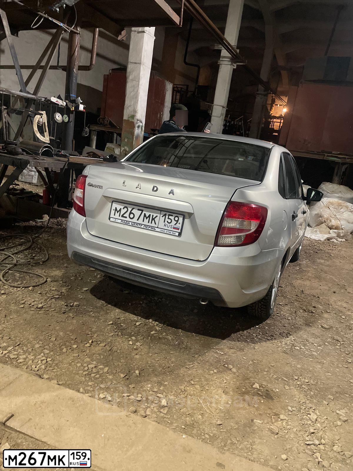 Фото автомобиля LADA 2190 GRANTA, 2018 — госномер М267МК159. Цвет: СЕРЕБРИСТЫЙ