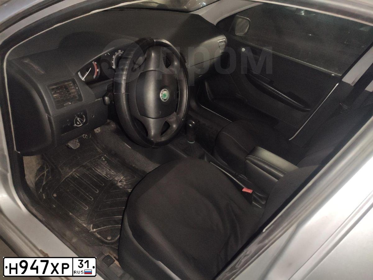 Фото автомобиля SKODA FABIA, 2006 — госномер В318НЕ92. Цвет: СЕРЕБРИСТЫЙ
