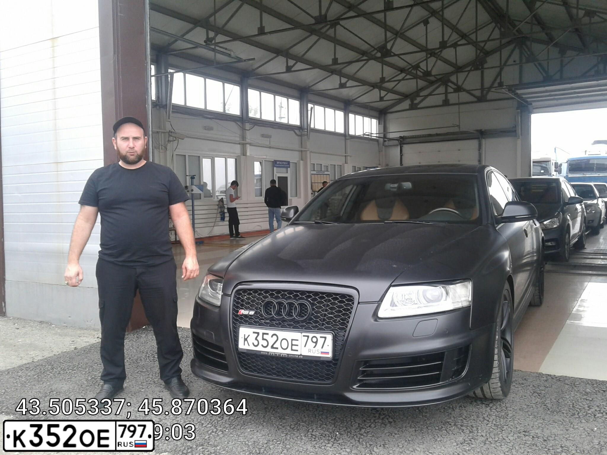 Фото автомобиля AUDI RS6, 2009 — госномер У751ЕТ550