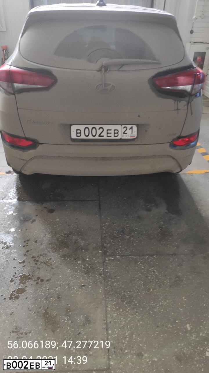 Фото автомобиля HYUNDAI TUCSON, 2016 — госномер В002ЕВ21. Цвет: ЧЕРНЫЙ