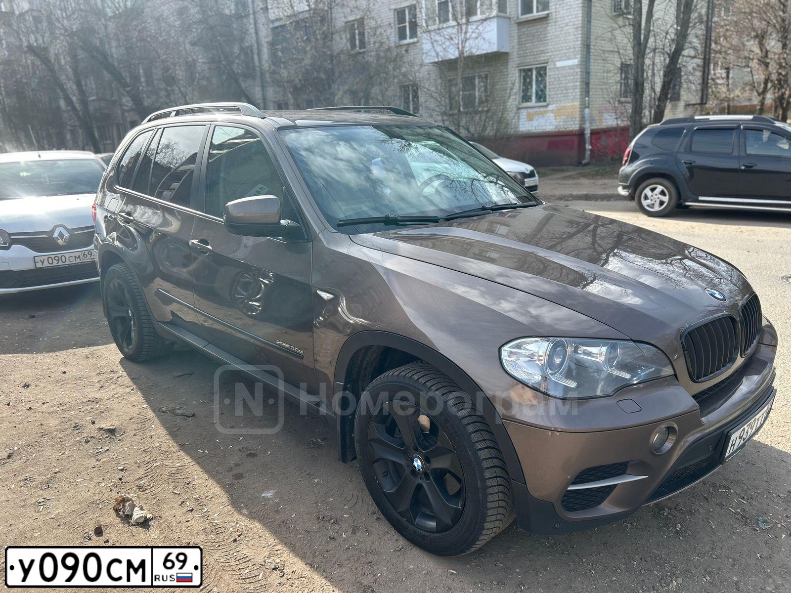 Фото автомобиля RENAULT T LOGAN, 2018 — госномер У090СМ69. Цвет: Белый