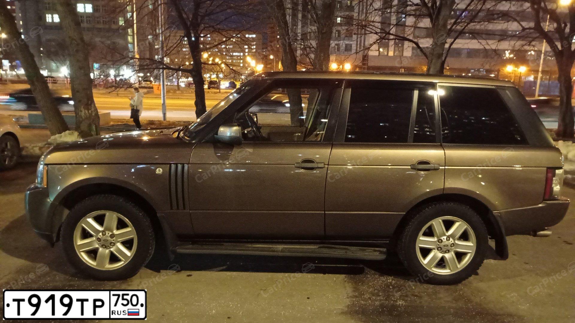 Фото автомобиля FORD EXPLORER, 2012 — госномер В441СХ797. Цвет: платиново-белый