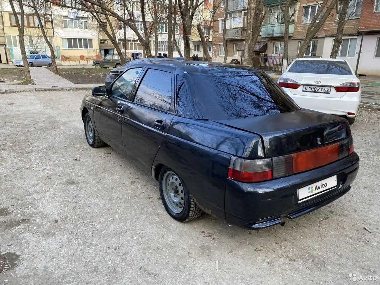 Фото автомобиля CHRYSLER SEDAN, 2005 — госномер О699ВК05. Цвет: Белый