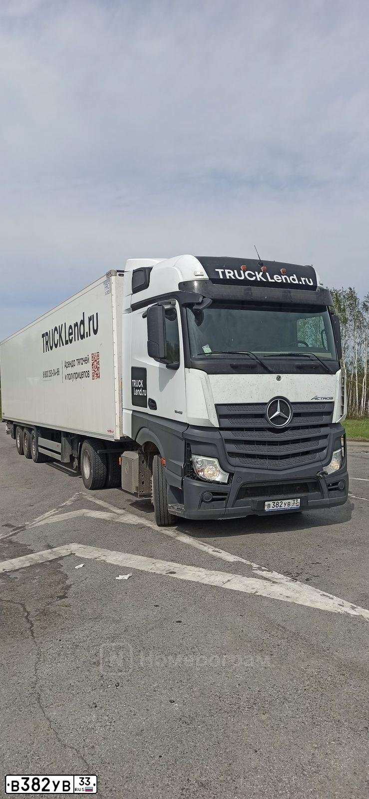 Фото автомобиля MERCEDES-BENZ ACTROS, 2021 — госномер В382УВ33. Цвет: Белый