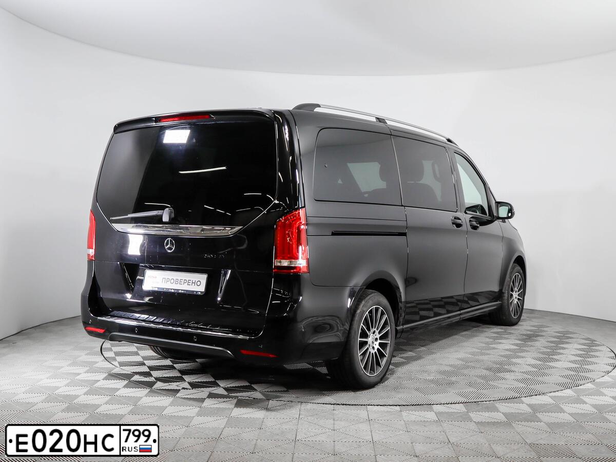 Фото автомобиля MERCEDES V-KLASSE, 2019 — госномер Е020НС799. Цвет: ЧЕРНЫЙ
