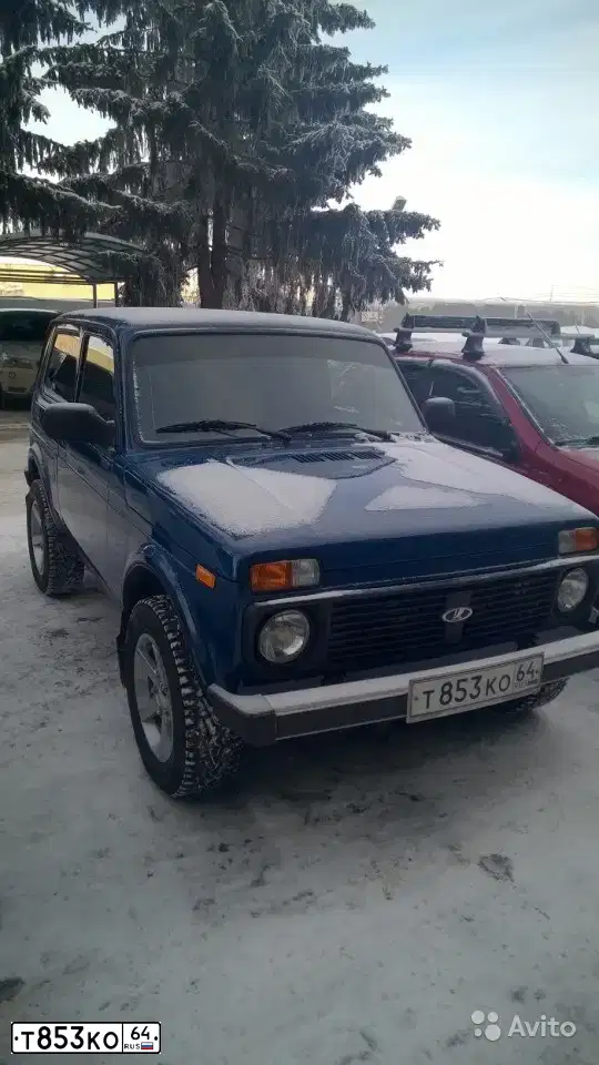 Фото автомобиля LADA 2121 NIVA, 2015 — госномер Т853КО64. Цвет: сине-зеленый