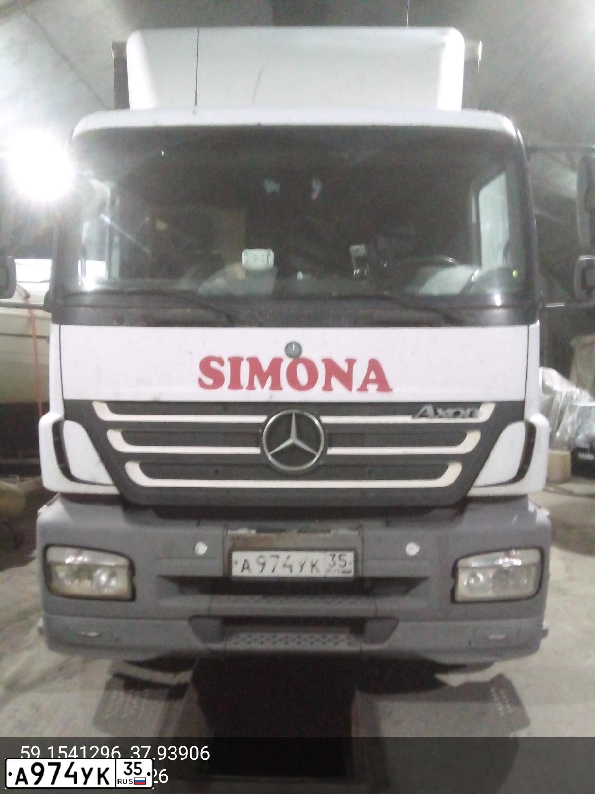 Фото автомобиля MERCEDES AXOR, 2005 — госномер А974УК35. Цвет: БЕЛЫЙ