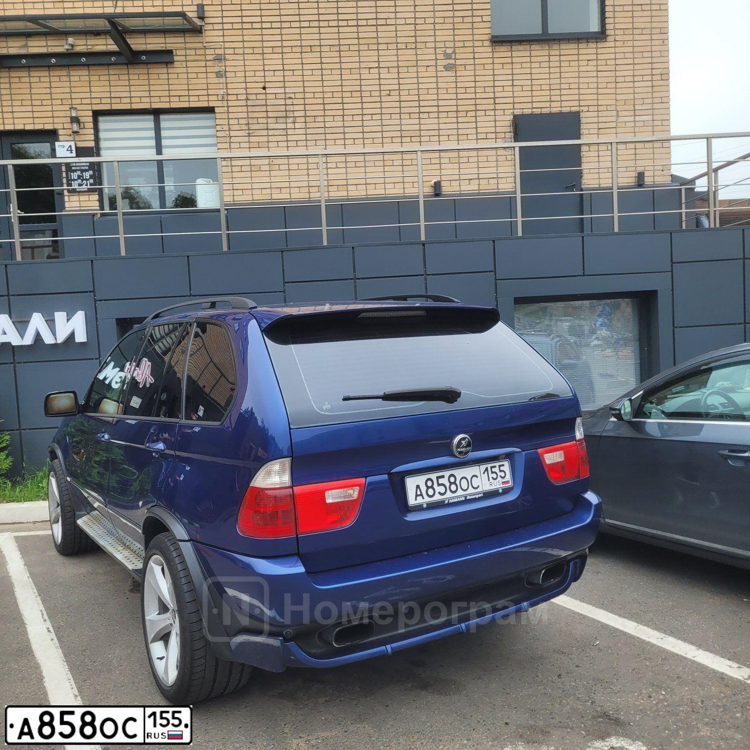 Фото автомобиля BMW X5, 2005 — госномер А858ОС155. Цвет: синий