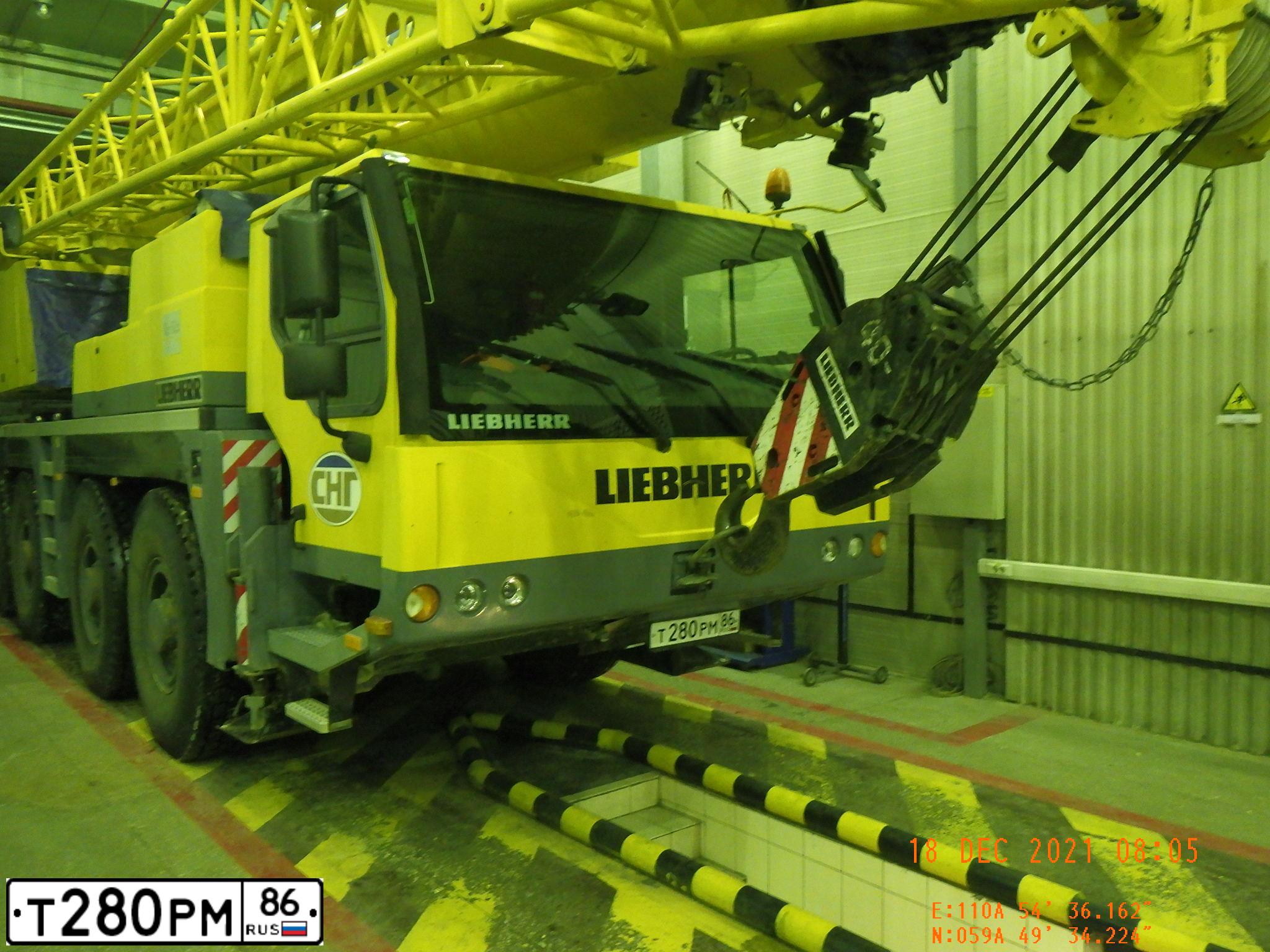 Фото автомобиля LIEBHERR LTM-SERIE, 2006 — госномер Т280РМ86. Цвет: ЖЕЛТЫЙ