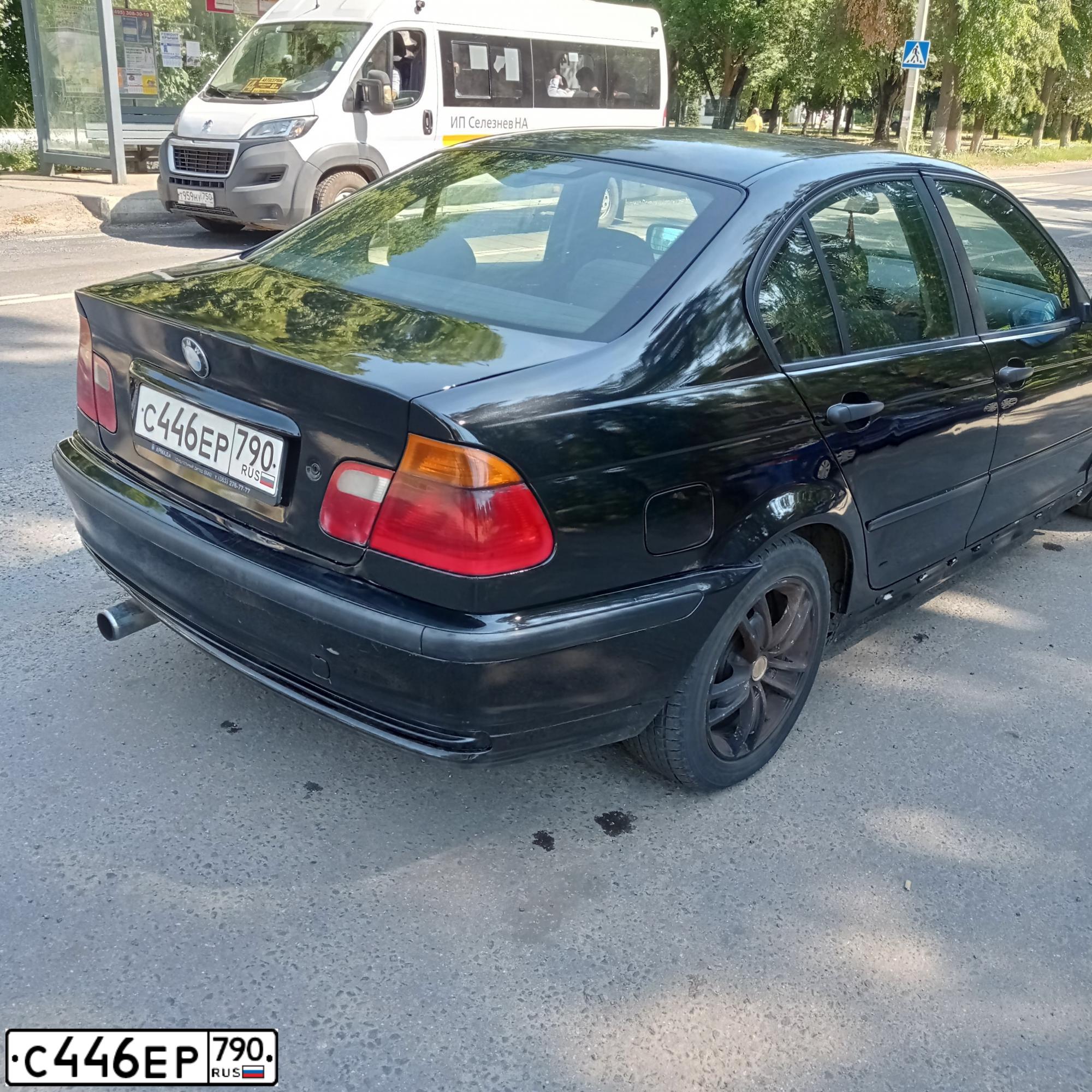 Фото автомобиля BMW 316I, 2000 — госномер Т952ТУ790