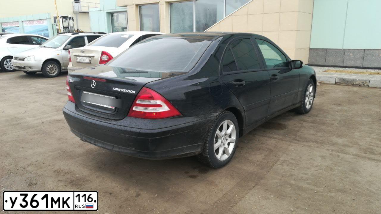 Фото автомобиля MERCEDES C-KLASSE, 2004 — госномер Н607УЕ716. Цвет: ЧЕРНЫЙ