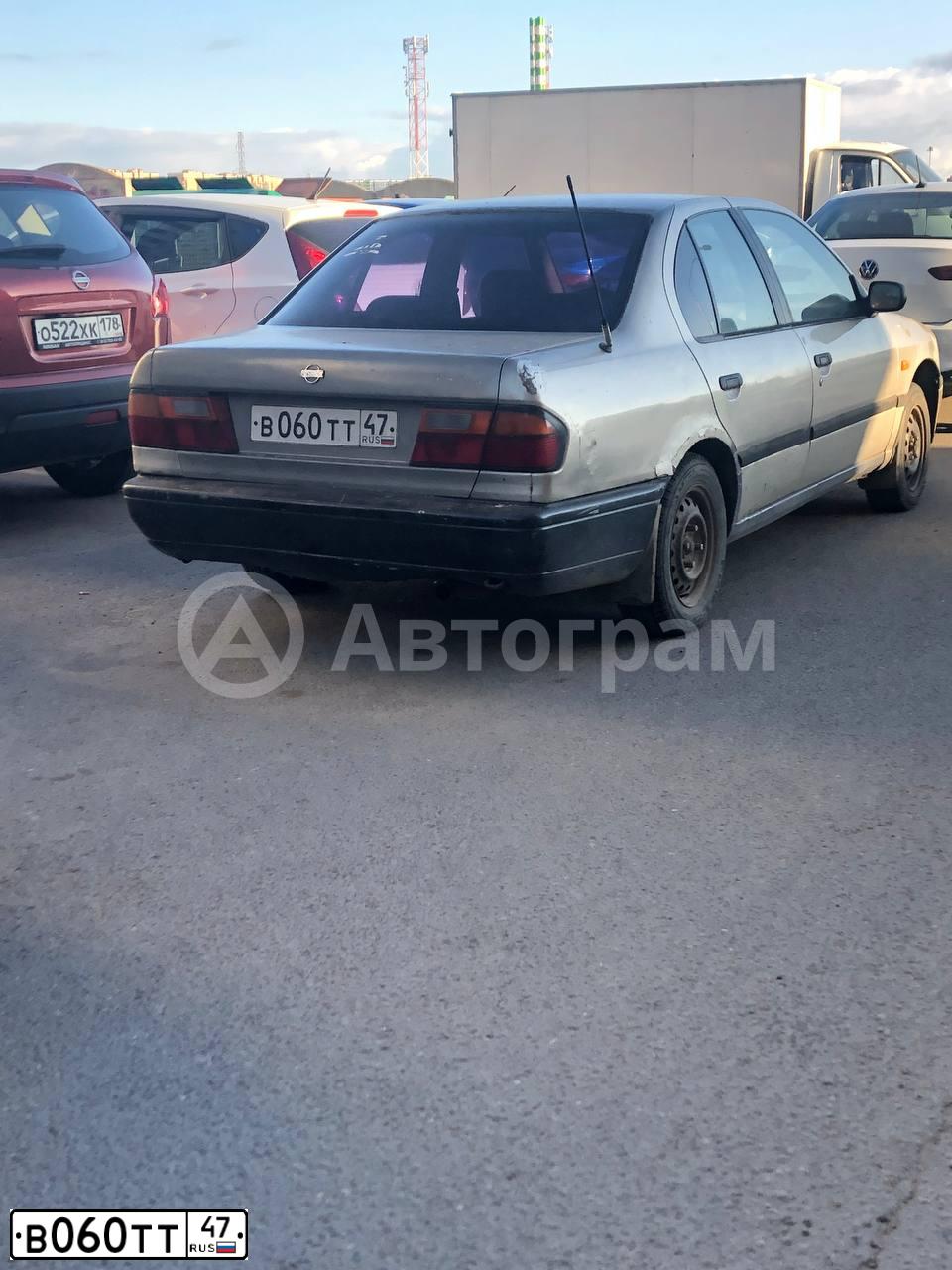 Фото автомобиля NISSAN PRIMERA, 1991 — госномер В060ТТ47. Цвет: БЕЖЕВЫЙ