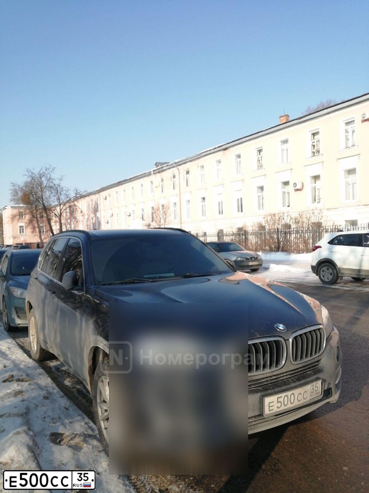 Фото автомобиля BMW X5, 2015 — госномер Н561ТА35