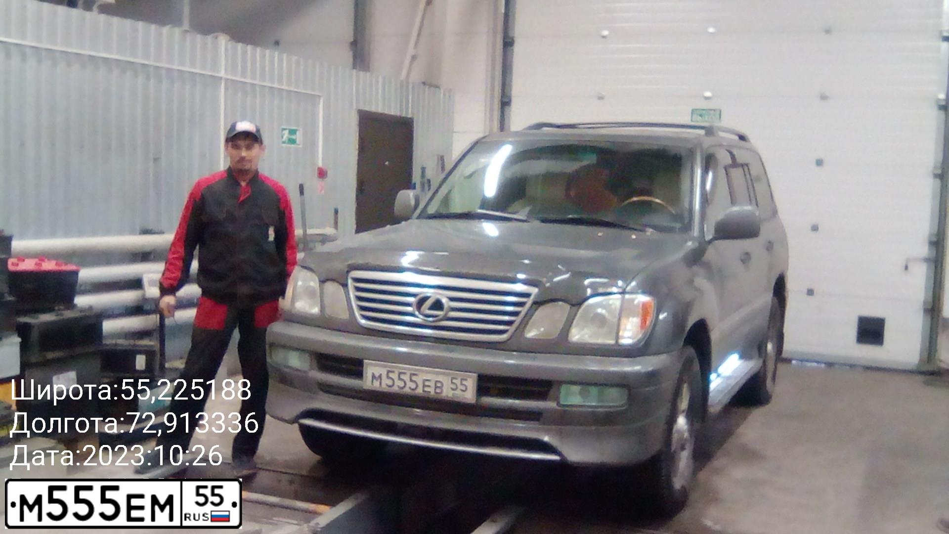 Фото автомобиля MERCEDES-BENZ ML500, 2005 — госномер Е920СК89