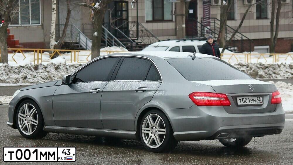 Фото автомобиля LADA 2105, 2010 — госномер Т001ММ43. Цвет: СЕРО-СИНЕ-ЗЕЛЕНЫЙ