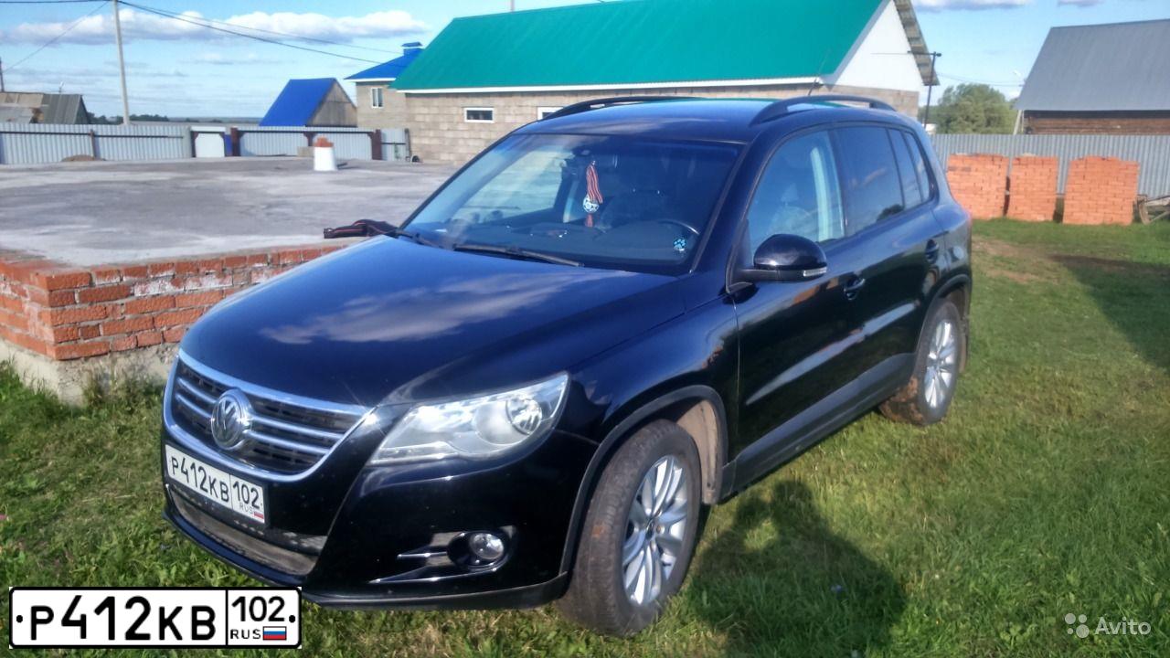 Фото автомобиля VOLKSWAGEN TIGUAN, 2010 — госномер Р412КВ102. Цвет: ЧЕРНЫЙ
