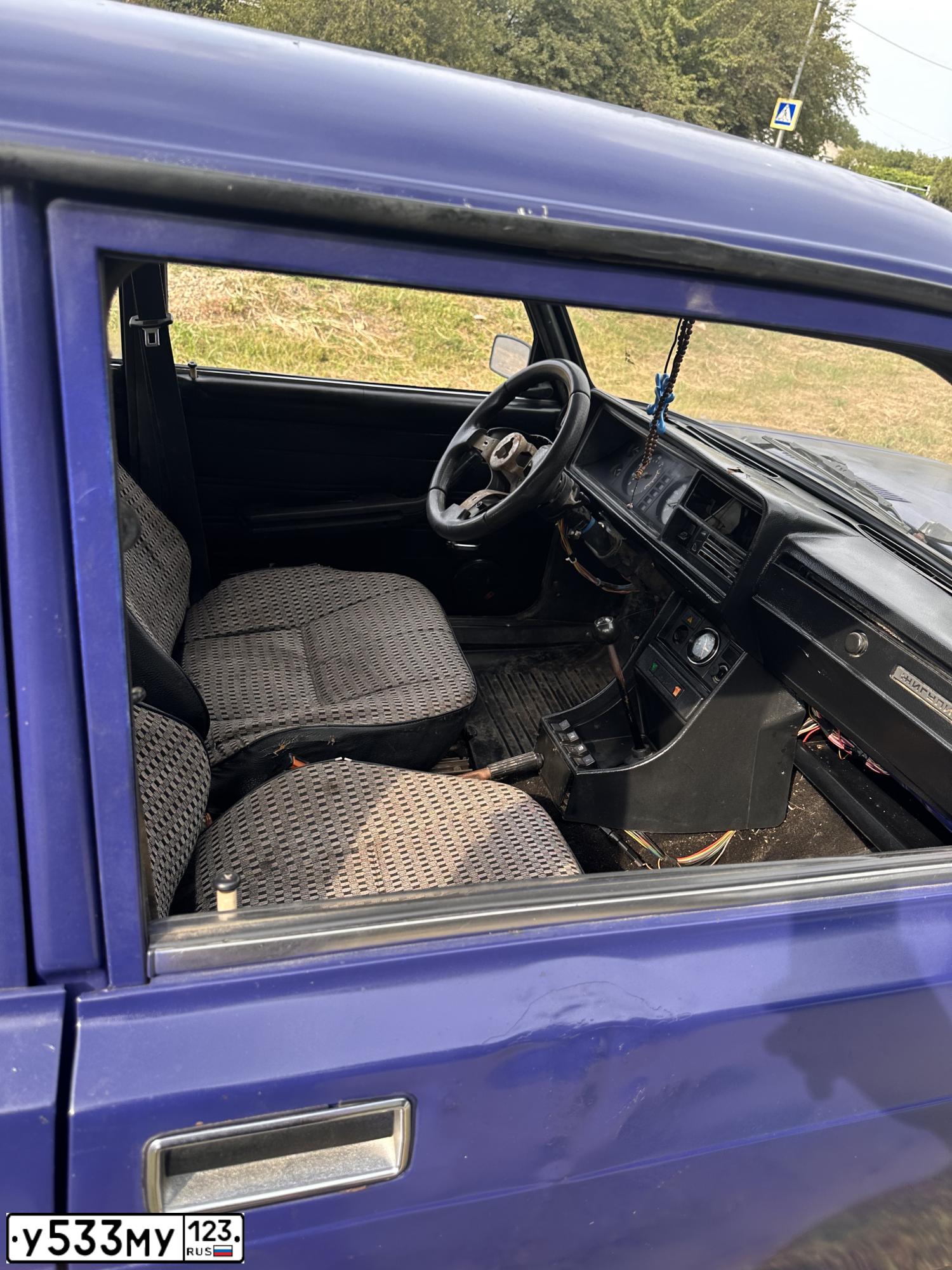 Фото автомобиля LADA 2104, 1999 — госномер У533МУ123. Цвет: синий