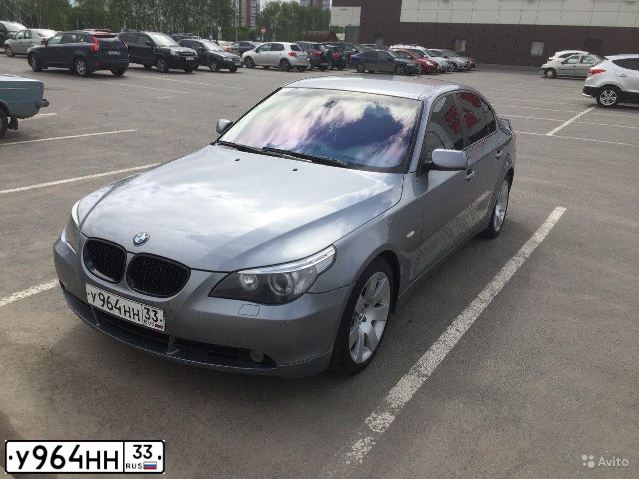 Фото автомобиля BMW SERIE 5, 2003 — госномер У964НН33. Цвет: СЕРЫЙ